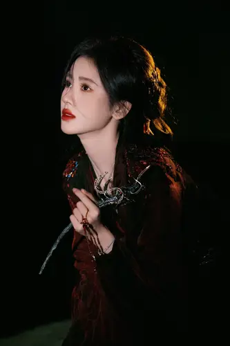 2730x4096 Mobile Wallpaper - 古风绝美红衣女子高清壁纸