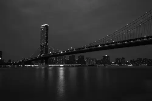 6016x4016 Tablet 城市建筑 Wallpaper - 黑白城市大桥夜景