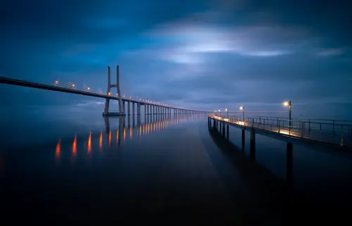 2048x1316 Desktop Wallpaper - 深蓝静谧长桥夜景